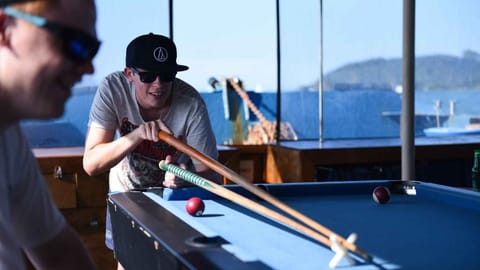 Communal lounge/ TV room, Entertainment, group of guests