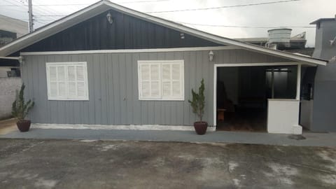 Patio, Facade/entrance, Balcony/Terrace