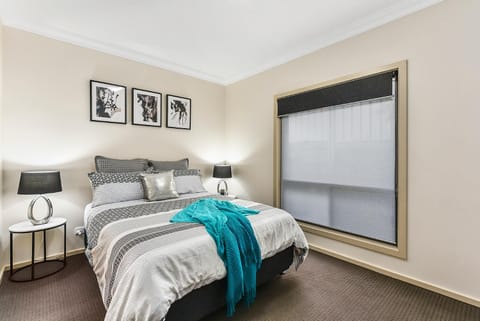 Accommodation On Lansell 1 being Unit 1 of 6 Lansell Street Appartamento in Mount Gambier