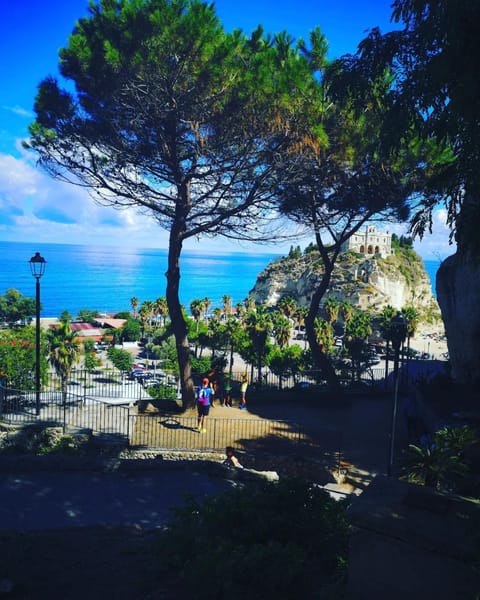 Nearby landmark, Spring, Day, Natural landscape, Sea view