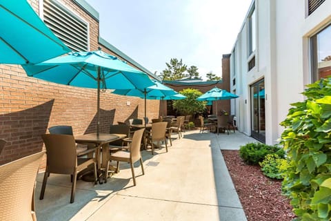 Country Inn & Suites by Radisson, Traverse City, MI Hotel in Traverse City