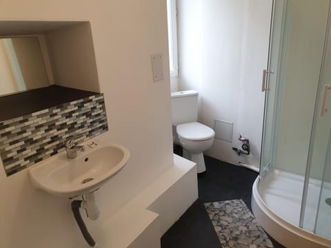 Shower, Toilet, Bathroom