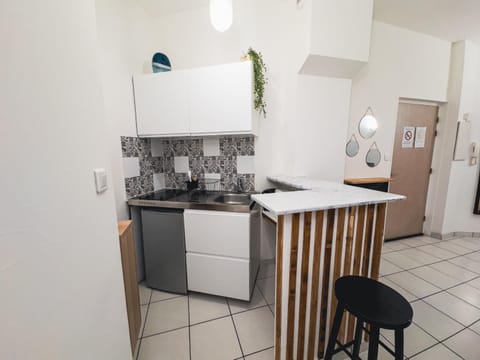 App T1 bis centre ville Apartamento in Brest