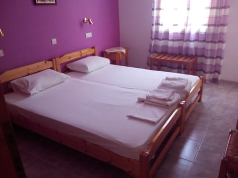 Liossis Rooms & Apartments Bed and Breakfast in Skopelos