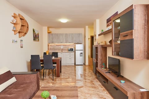 Апартаменти Лазур с безплатен паркинг Apartment in Pomorie