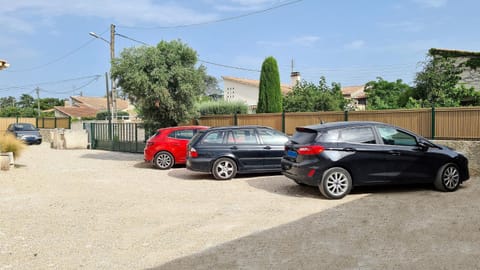 Au Mont Gaussier House in Saint-Remy-de-Provence