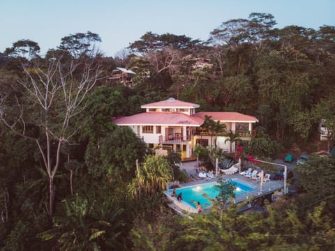Casa de la Luna - Private Suites Villa in Santa Teresa Beach