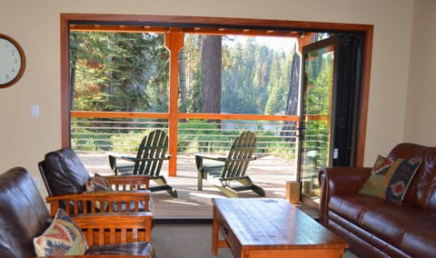 Montecito Sequoia Lodge Natur-Lodge in Sierra Nevada