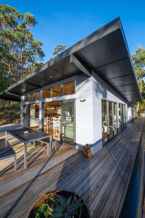 Adventure Bay Beach House House in South Bruny