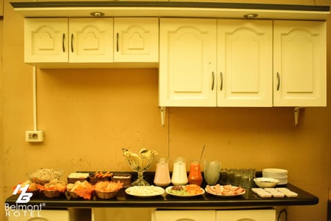 Dining area, Continental breakfast