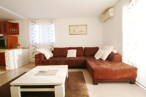 Apartment Lana & Ema Apartment in Zadar County