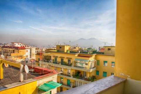 Balcony/Terrace, City view