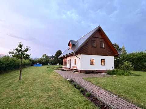 Villa Podhůří Villa in Lower Silesian Voivodeship