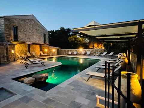 Pool view, Swimming pool, sunbed