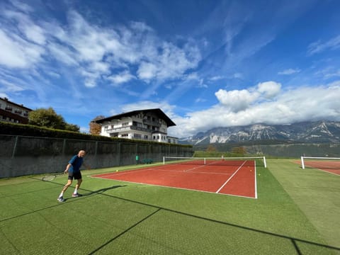 Property building, Tennis court