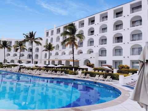 Sierra Mar All Inclusive at Tesoro Manzanillo Hotel in Manzanillo