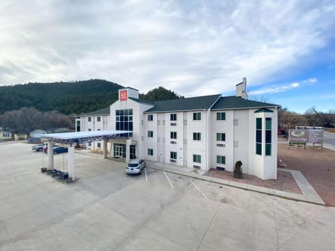 Econo Lodge Albergue natural in Hot Springs