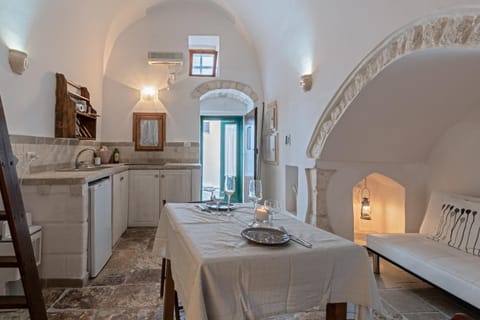 White Stone Flats & Studios House in Ostuni