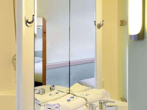 Property building, Bedroom