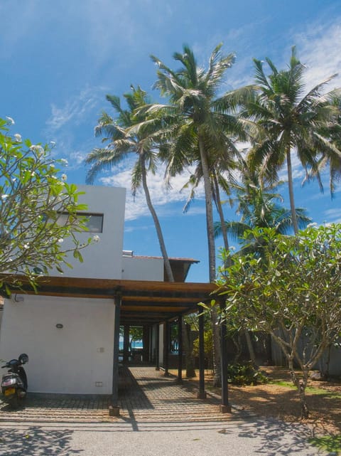 Solas Surf Bed and breakfast in Ahangama