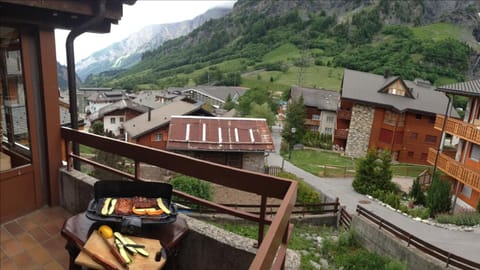 Natural landscape, BBQ facilities, Garden, Garden view, Mountain view