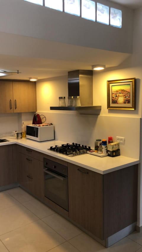 Kitchen or kitchenette, minibar, pet friendly, stove