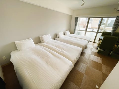 コスモス新都心 Apartment hotel in Naha