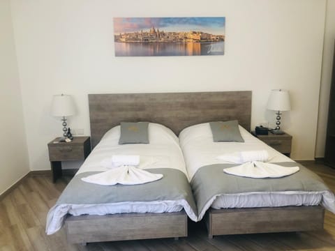 Napoli Suites Bed and Breakfast in Saint Julians