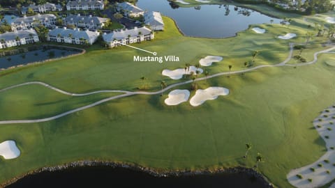 GreenLinks Golf View Villa Mustang at Lely Resort Eigentumswohnung in Lely Resort