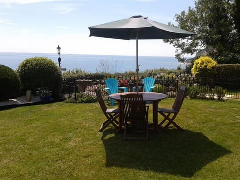 The Cliff Hall Bed and Breakfast in Shanklin