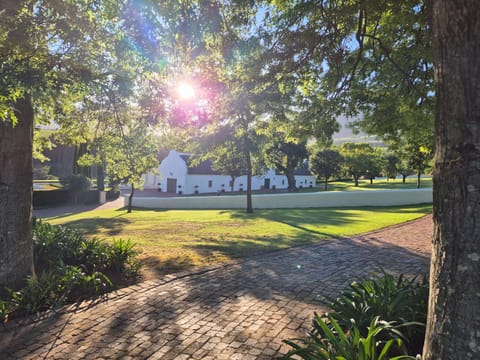 Property building, Restaurant/places to eat, Breakfast, Sunrise