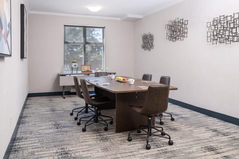 Meeting/conference room