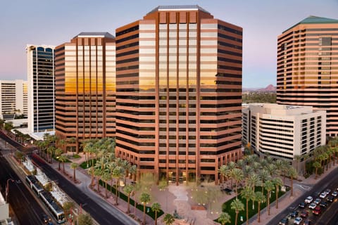 Embassy Suites by Hilton Phoenix Downtown North Hotel in Phoenix