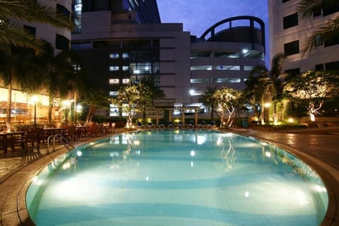 Grand Diamond Suites Hotel Hotel in Bangkok