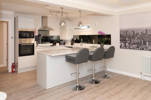 The Mews, York Place by Harrogate Serviced Apartments Condo in Harrogate