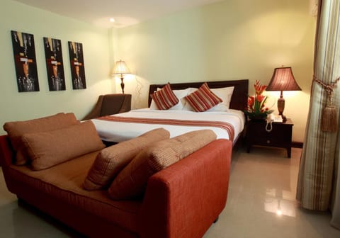 The Suites at Calle Nueva Hotel in Bacolod
