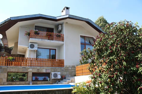 Къща за гости-"Борики"-Габрово Chalet in Gabrovo