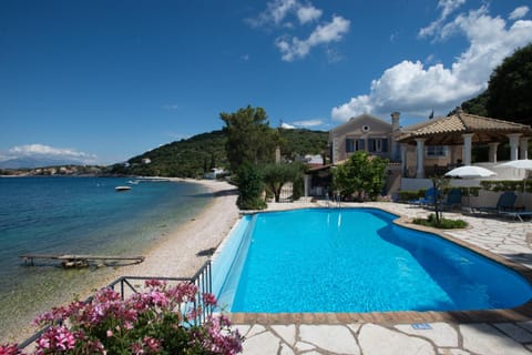 Imerolia Beach Villa Kassiopi Corfu Villa in Peloponnese, Western Greece and the Ionian