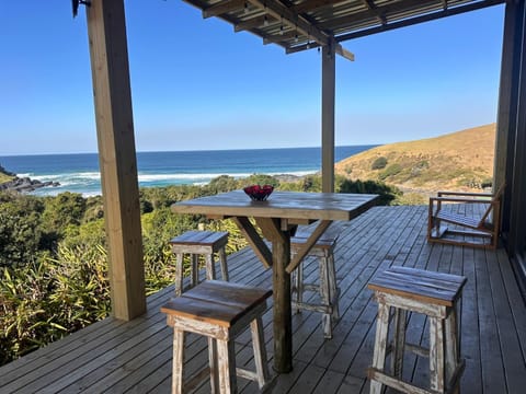 CORAM DEO SaltyWaves double en-suite rooms with sea views Nature lodge in Eastern Cape