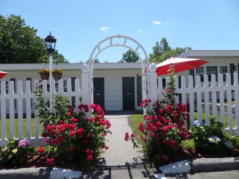 Claddagh Motel & Suites Motel in Rockland