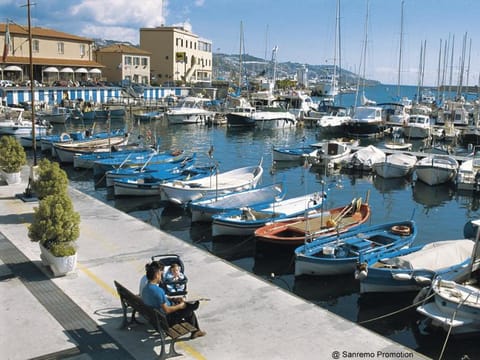 Casa Bijoux Condo in Sanremo