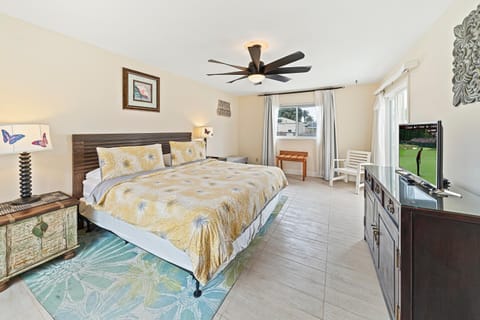 253 Four Bedroom Casa in Huntington Beach