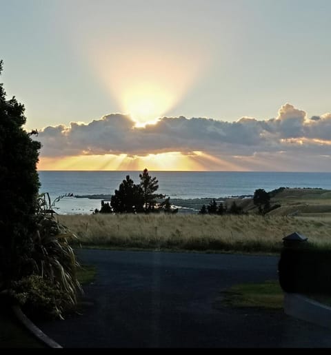 Natural landscape, Sea view, Sunrise