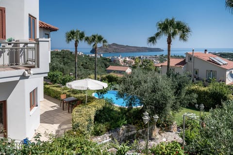 Pool view, Sea view