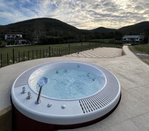 Hot Tub, Swimming pool, Bath