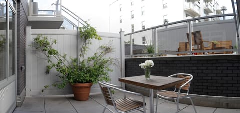 Sanctuary NYC Retreats Bed and Breakfast in East Village