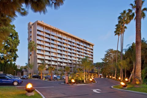 Hotel La Jolla, Curio Collection by Hilton Hotel in La Jolla Shores