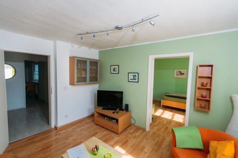 flat2let Apartment 1 Condo in Frankfurt