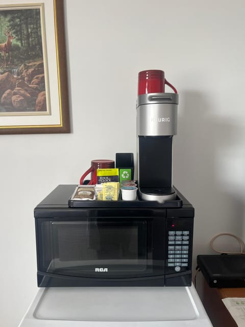 Coffee/tea facilities, minibar