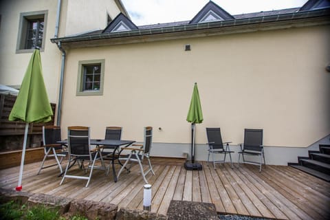 Garden, Balcony/Terrace